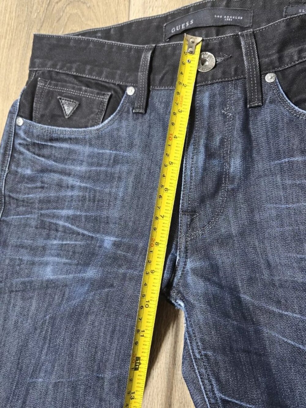 Guess "Black and Blue" concept, two-tone blue jeans - Picture 8 of 10